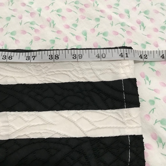 Tricotto Stripe Jeans Pants Women’s Size 6/S Black White Punk Alt Goth Pockets - Picture 14 of 16